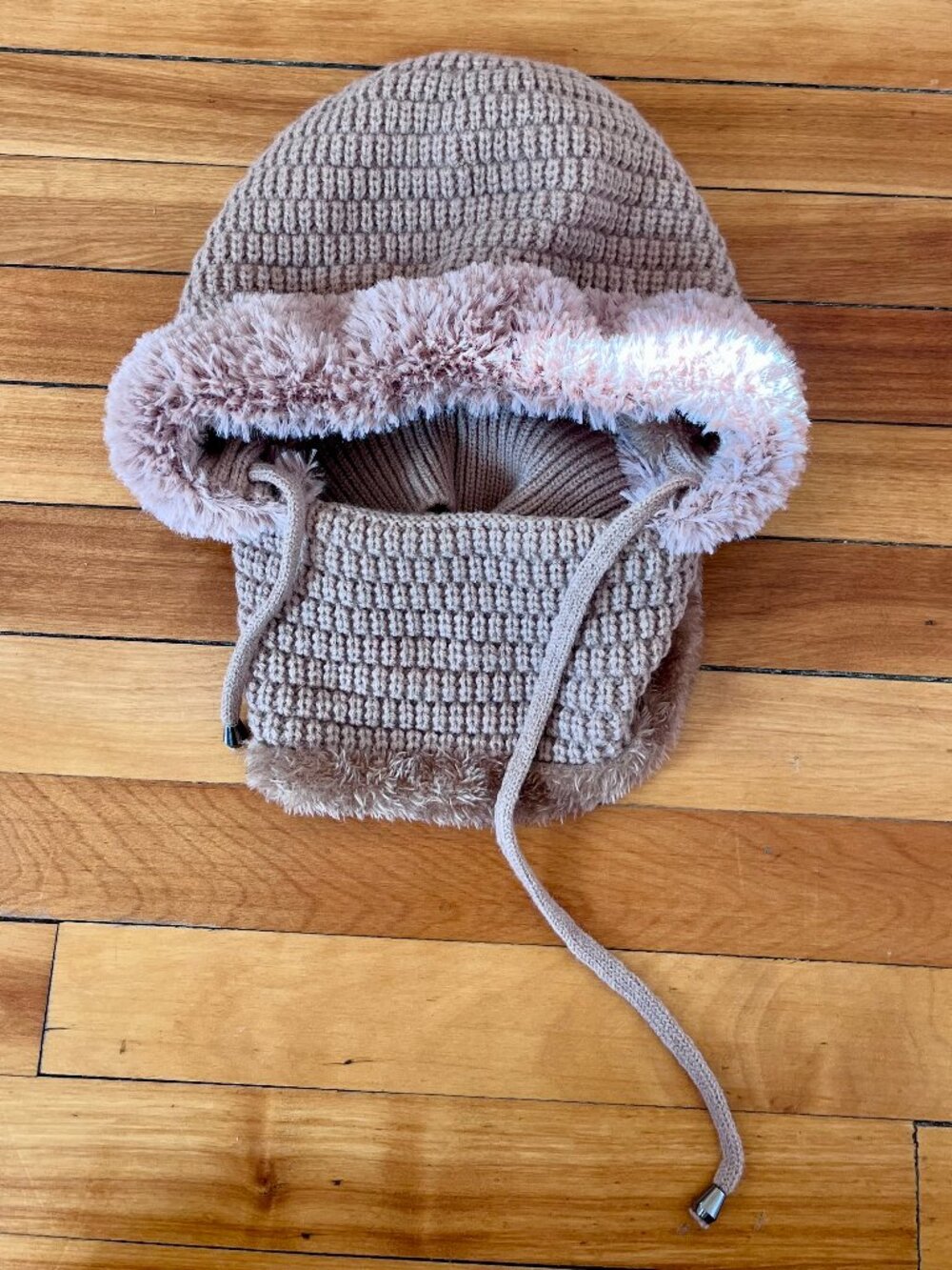 Knitted Hood